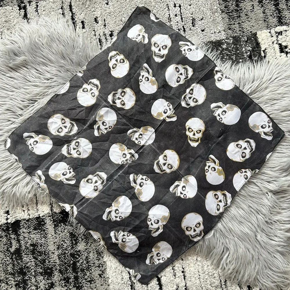 Vintage Skull Heads Black Bandana‎ Skulls Spooky Face Cover Mask Wrap